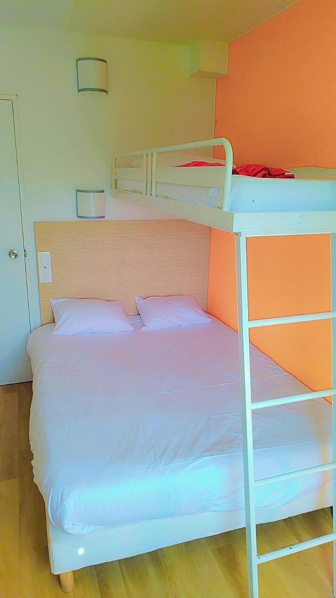 Premiere Classe Troyes Sud - Parc St Thibault 부셰레 외부 사진