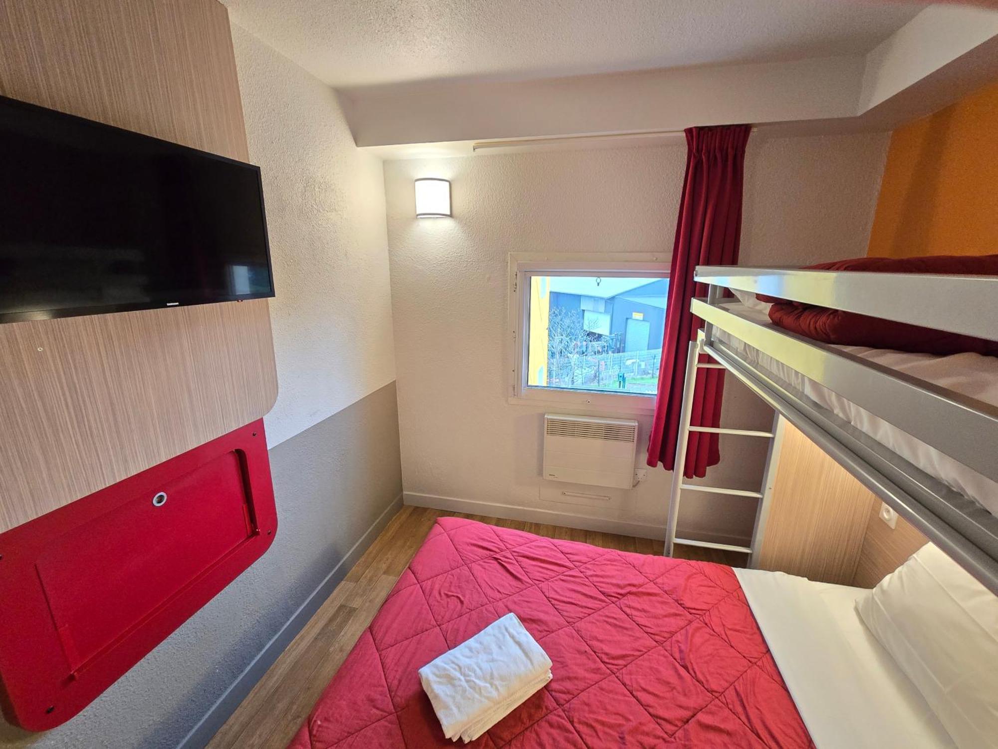Premiere Classe Troyes Sud - Parc St Thibault 부셰레 외부 사진