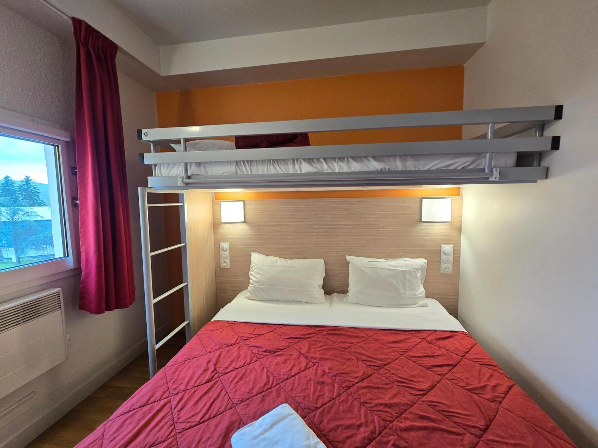 Premiere Classe Troyes Sud - Parc St Thibault 부셰레 외부 사진