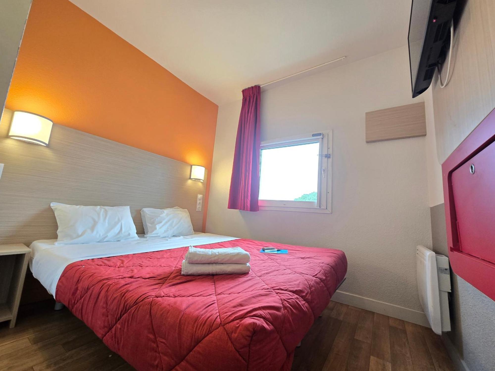 Premiere Classe Troyes Sud - Parc St Thibault 부셰레 외부 사진